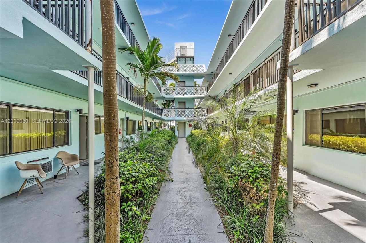 1165 Marseille Dr, Unit 3, Miami Beach, FL 33141 Photo