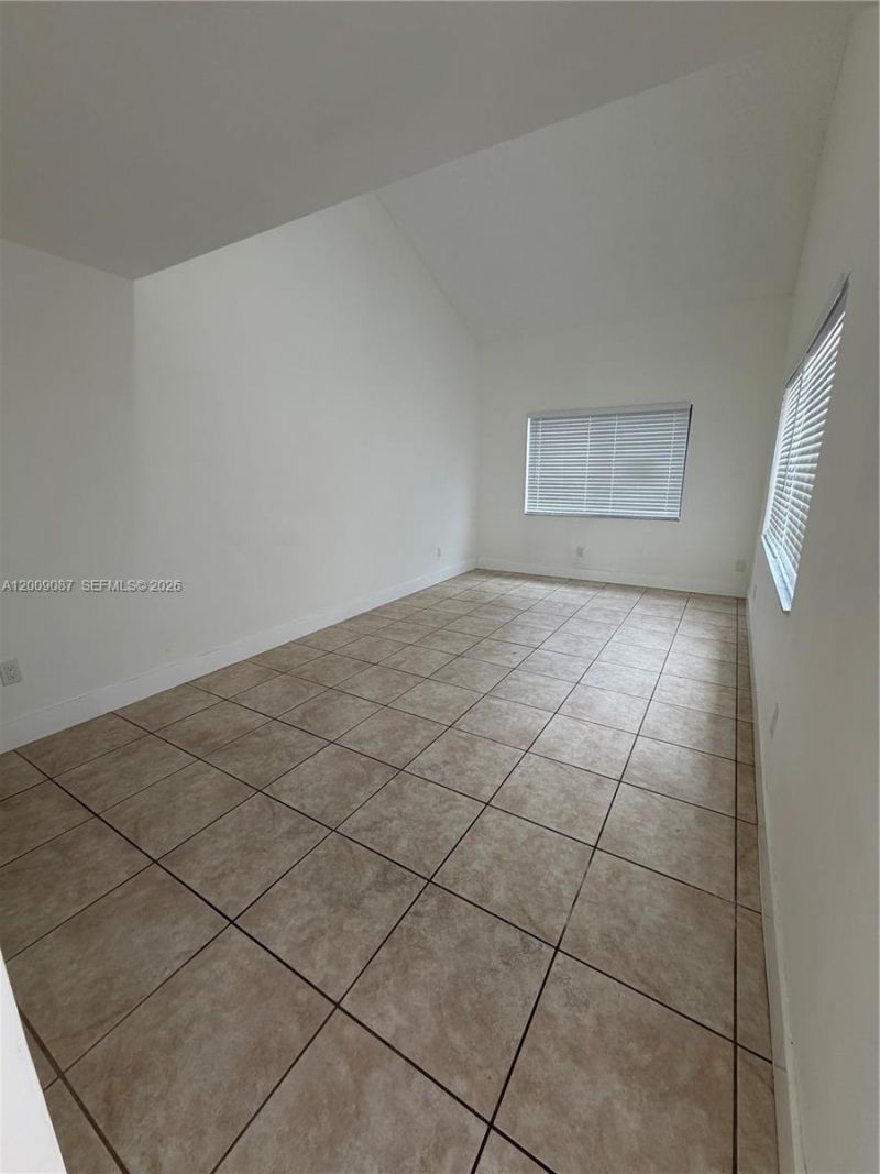 857 W 41st St , Unit 58, Hialeah, FL 33012 Photo