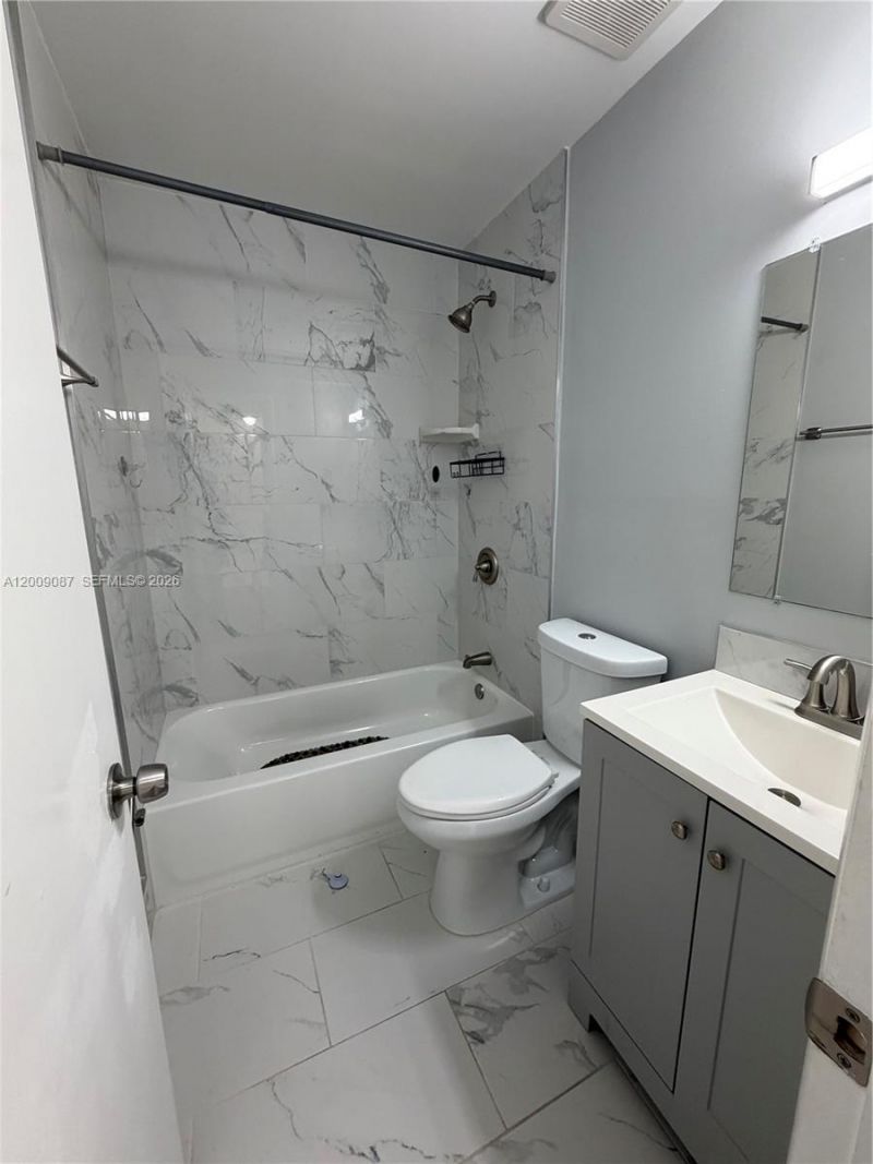857 W 41st St , Unit 58, Hialeah, FL 33012 Photo