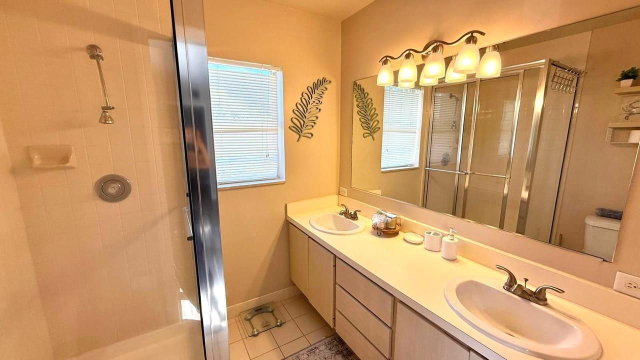 40 Essex Court, Unit C, Royal Palm Beach, FL 33411 Photo