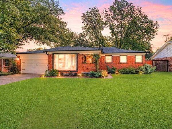 1217 Park Center Street, Benbrook, TX 76126