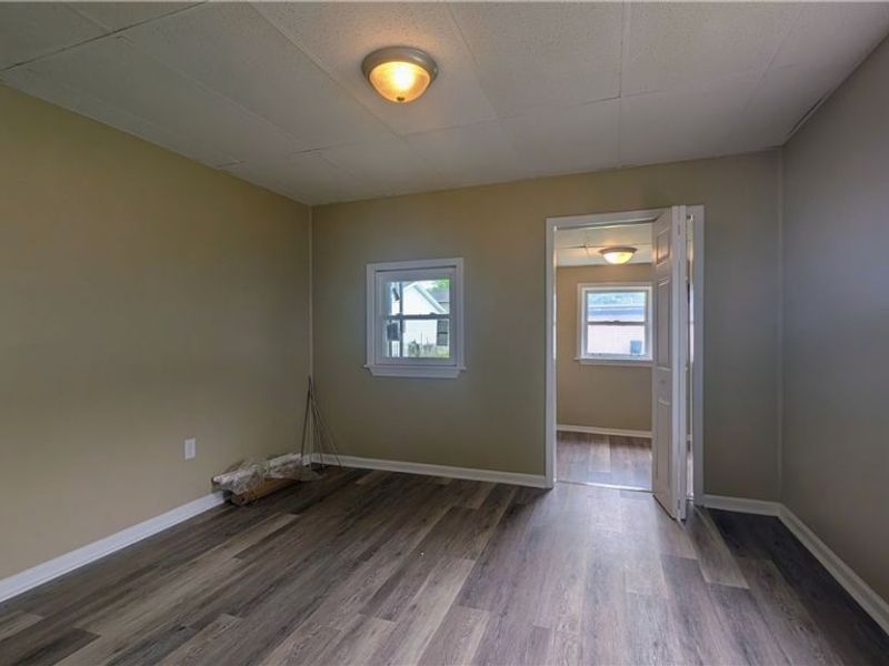 221 Grandview Avenue, Tiltonsville, OH 43963 Photo 7