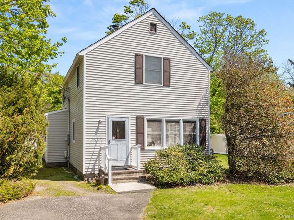 217 Greeley Avenue , Sayville, NY 11782