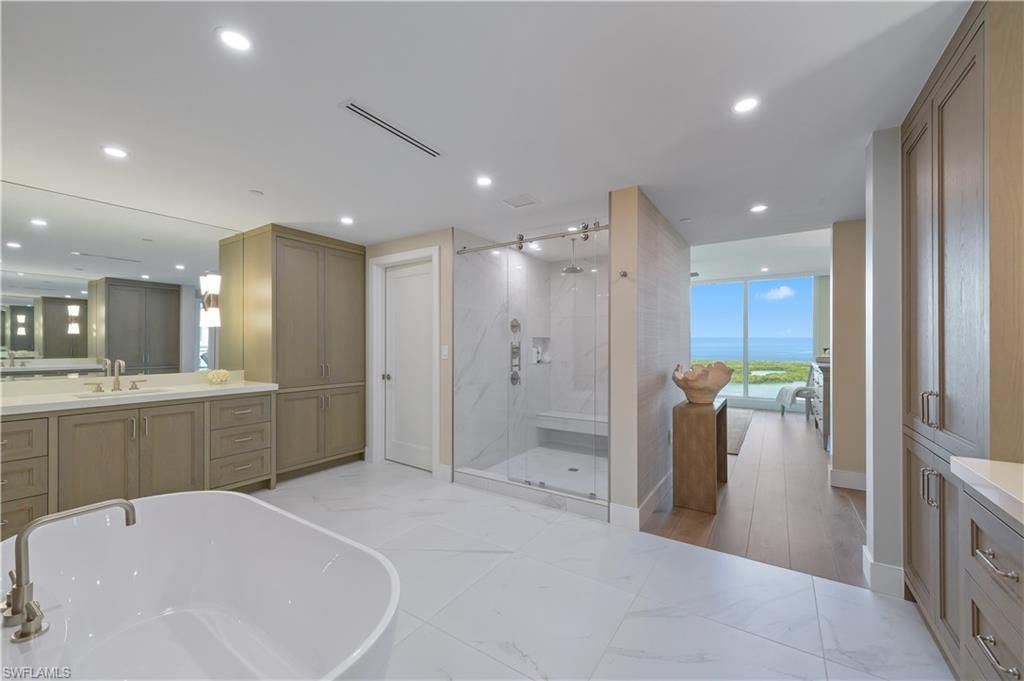 13945 Old Coast Rd , Unit 1606, Naples, FL 34110 Photo