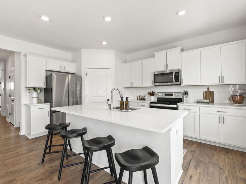 934 Caroline Drive , Plain City, OH 43064 Photo 8