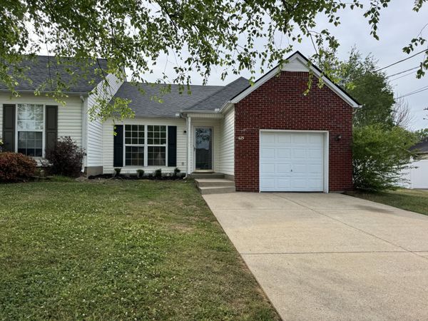 623 Dellwood Dr, Smyrna, TN 37167