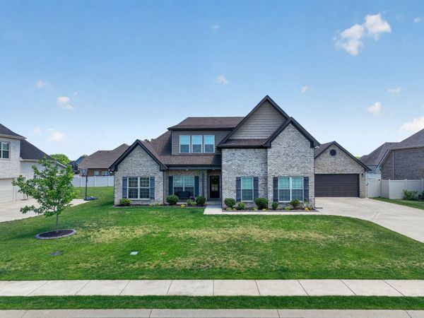 2911 Firerock Dr N, Murfreesboro, TN 37128