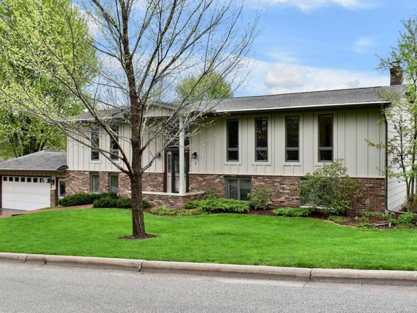 1614 Valley View Drive, Winona, MN 55987