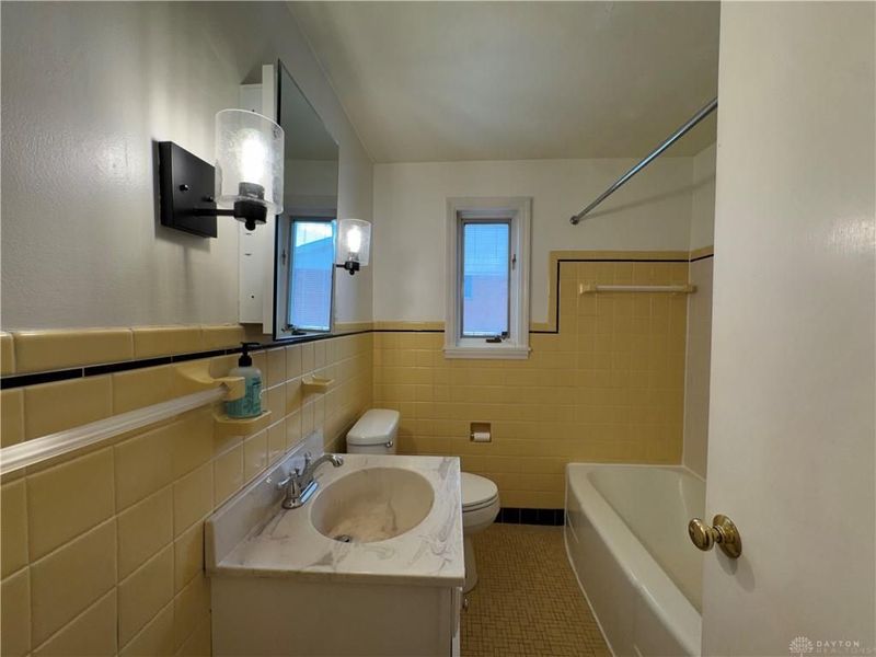 440 Lonsdale Avenue, Unit 1, Oakwood, OH 45419 Photo 12