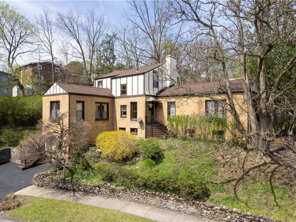 224 Crawford Avenue , Syracuse, NY 13224