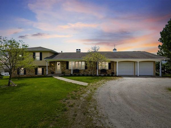 5325 Herbert Hoover Hwy NE, West Branch, IA 52358