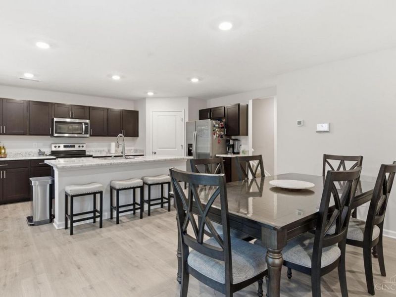 5049 Lakeview Drive, Hamilton Twp, OH 45152 Photo 16