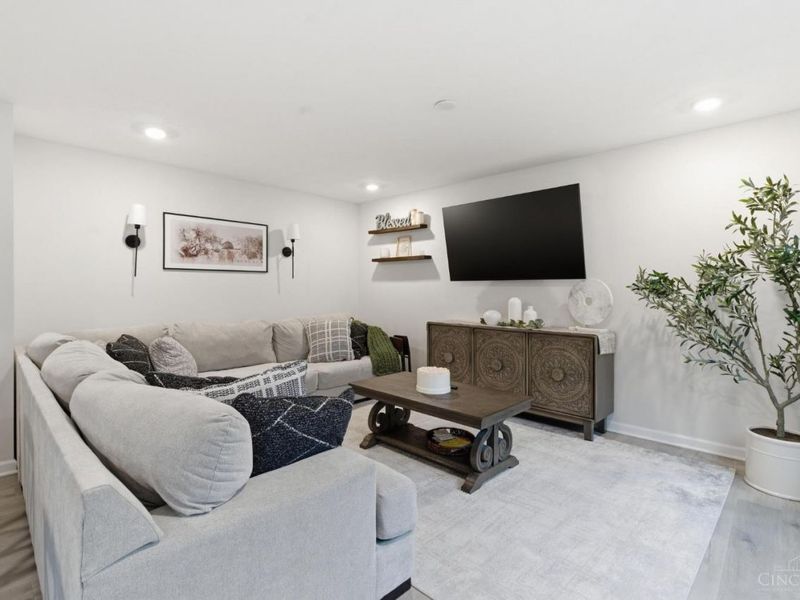 5049 Lakeview Drive, Hamilton Twp, OH 45152 Photo 17