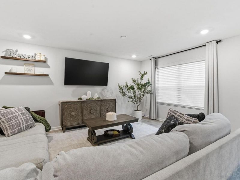 5049 Lakeview Drive, Hamilton Twp, OH 45152 Photo 18