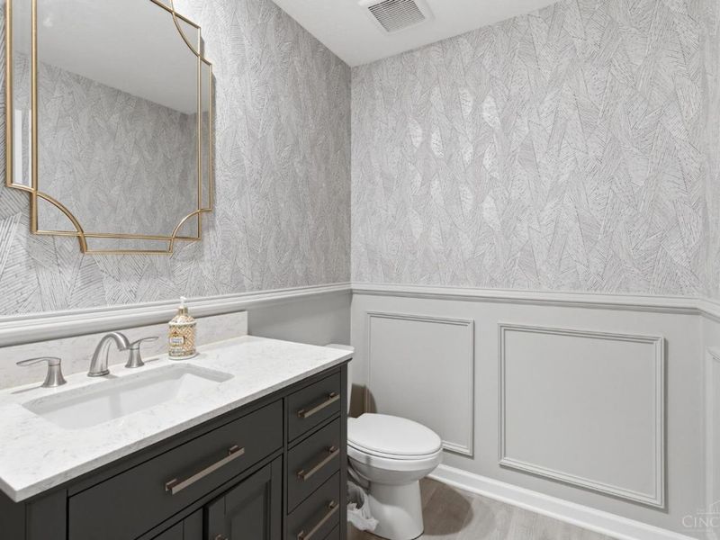 5049 Lakeview Drive, Hamilton Twp, OH 45152 Photo 19