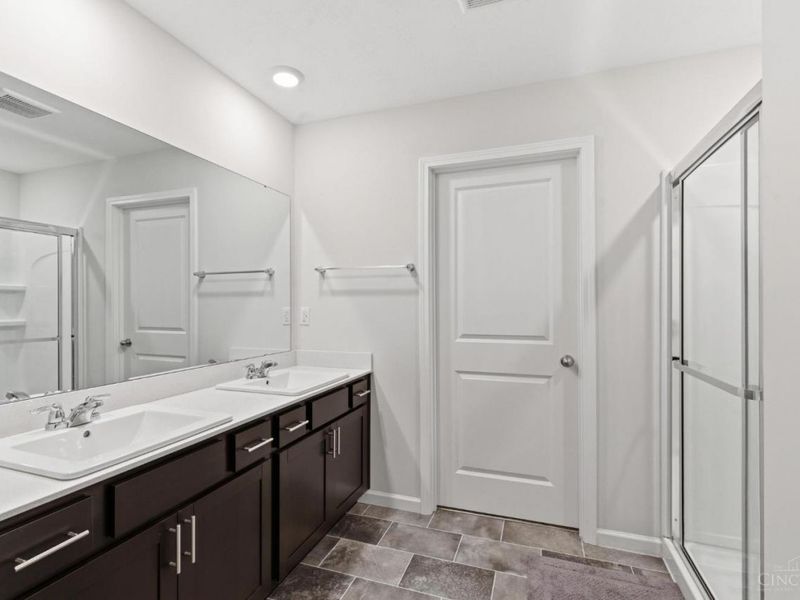 5049 Lakeview Drive, Hamilton Twp, OH 45152 Photo 25