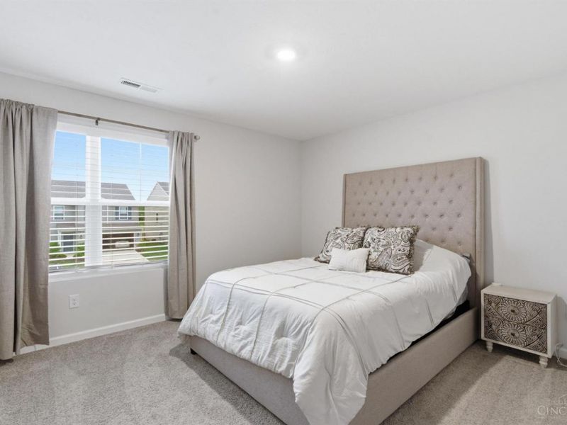 5049 Lakeview Drive, Hamilton Twp, OH 45152 Photo 30