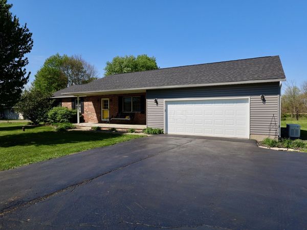 3141 Stringtown Road NW, Lancaster, OH 43130