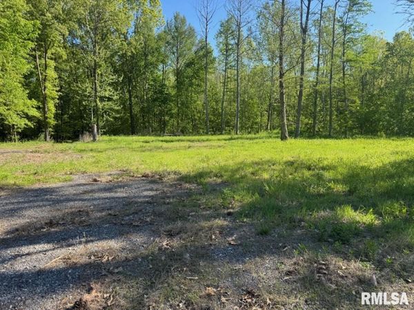 000 Herrin Road, Carterville, IL 62918