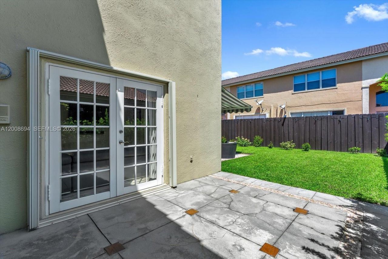 11263 NW 53rd Ln, Doral, FL 33178 Photo