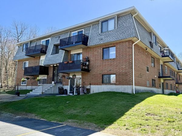 176 Maple Ave, Unit 5-25, Rutland, MA 01543