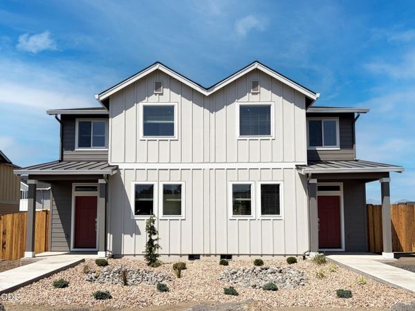 743 NW Upas Ave, Redmond, OR 97756
