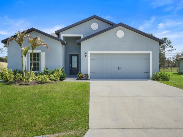 256 SW Grove Avenue, Port St. Lucie, FL 34983