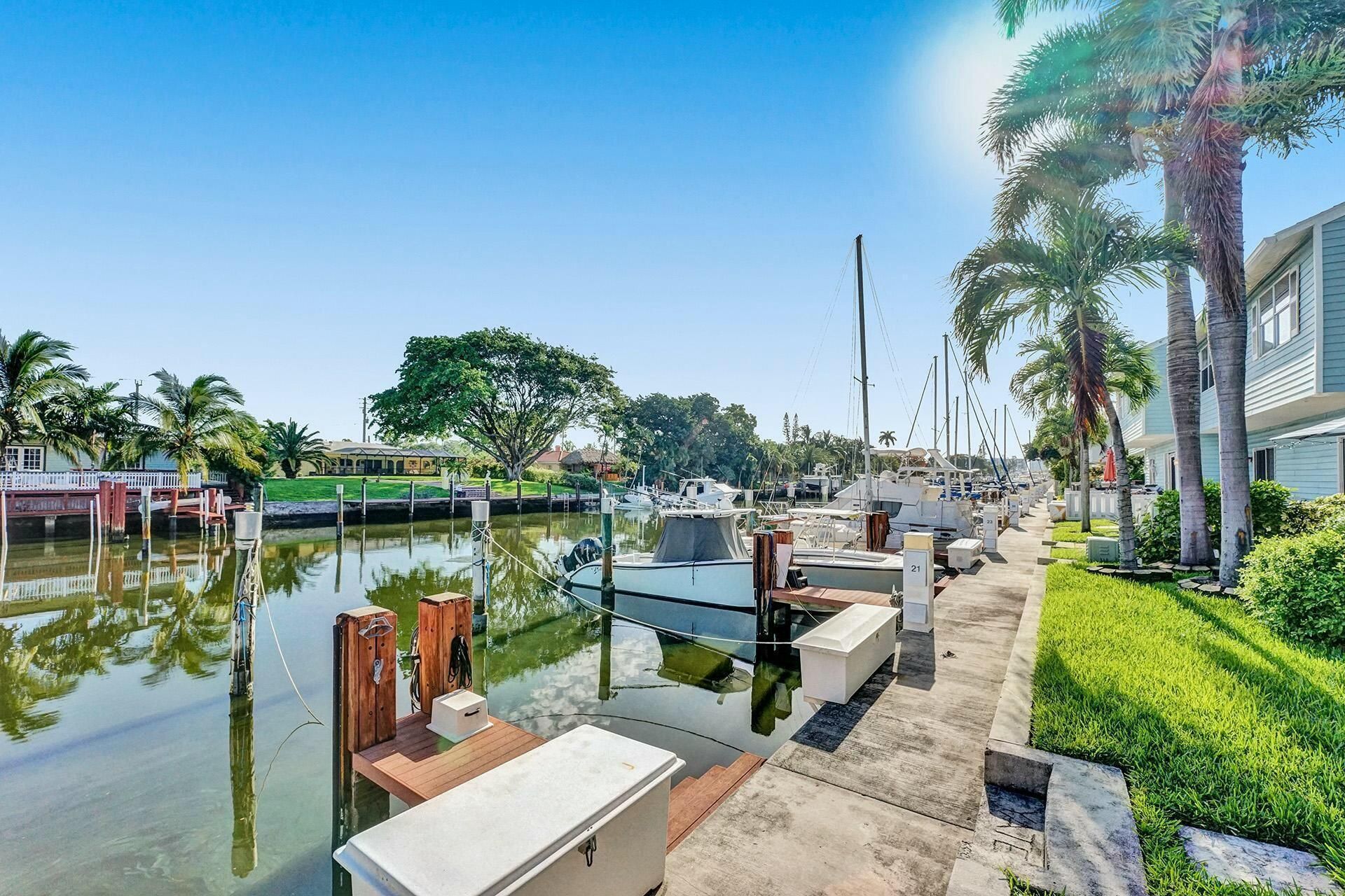 2555 NE 15th Street, Pompano Beach, FL 33062 Photo