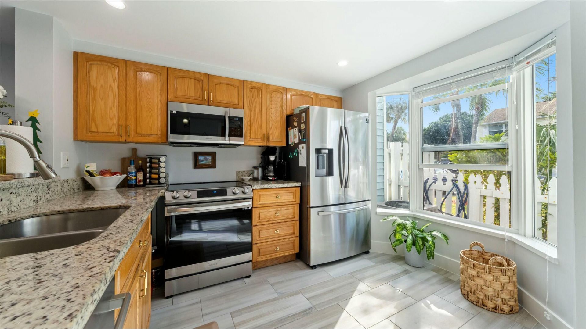 2555 NE 15th Street, Pompano Beach, FL 33062 Photo