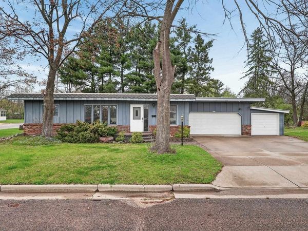 2011 OAK STREET, Wisconsin Rapids, WI 54494