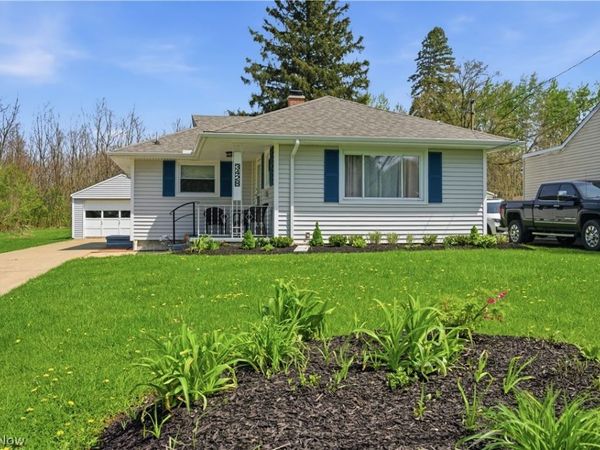 3428 Vineland Avenue , Ashtabula, OH 44004