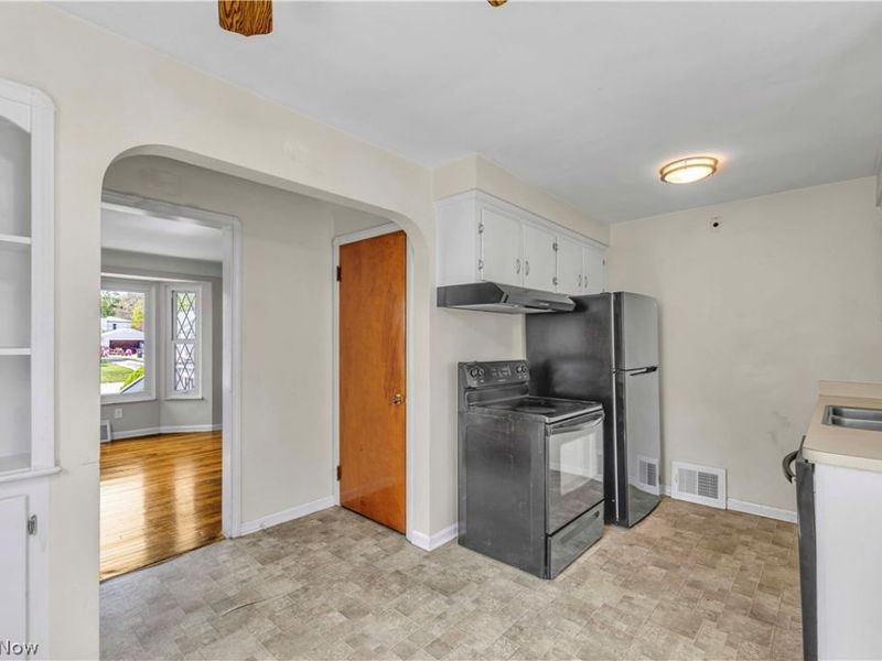 477 Huntmere Drive, Bay Village, OH 44140 Photo 11