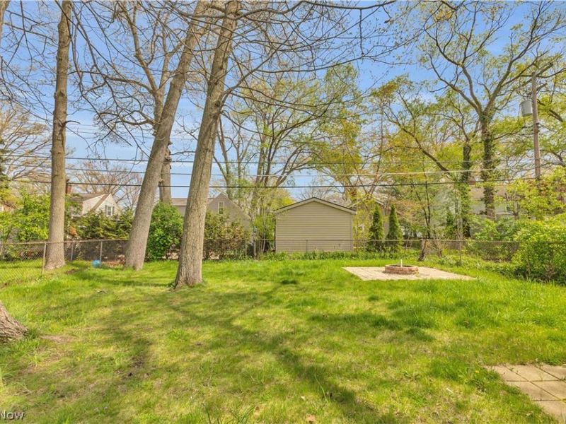 477 Huntmere Drive, Bay Village, OH 44140 Photo 7