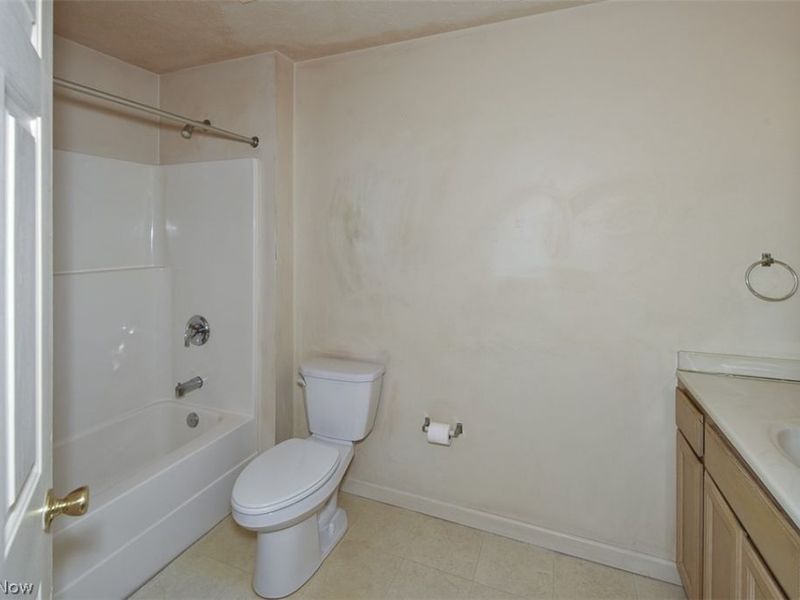 29828 Center Ridge Drive , Unit 217, Westlake, OH 44145 Photo 19