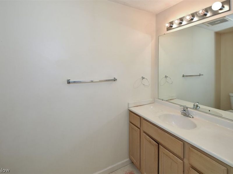 29828 Center Ridge Drive , Unit 217, Westlake, OH 44145 Photo 30