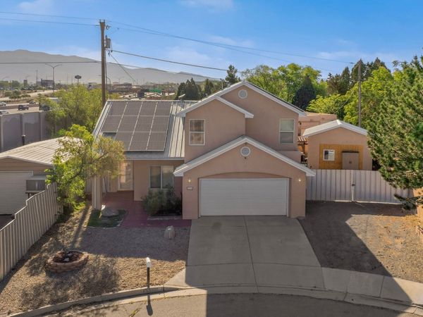 1934 Bryn Mawr Dr NE , Albuquerque, NM 87106