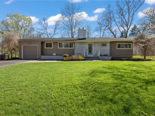 113 Creek Meadow Lane, Rochester, NY 14626