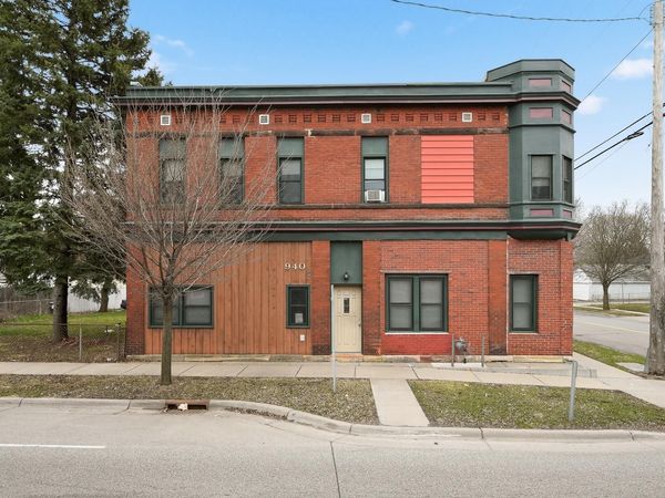 940 3rd Street E, Saint Paul, MN 55106