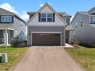 1863 Ivy Street, Shakopee, MN 55379
