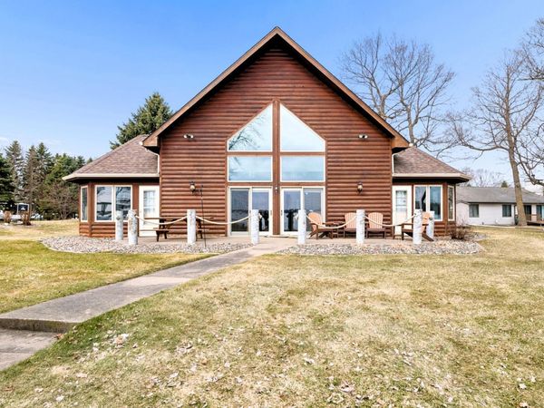 46302 Port Royal Road , Isle, MN 56342