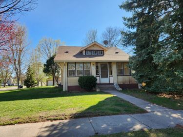 124 4th Street E, Monticello, MN 55362