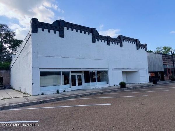 173 W Railroad Avenue, Magnolia, MS 39652