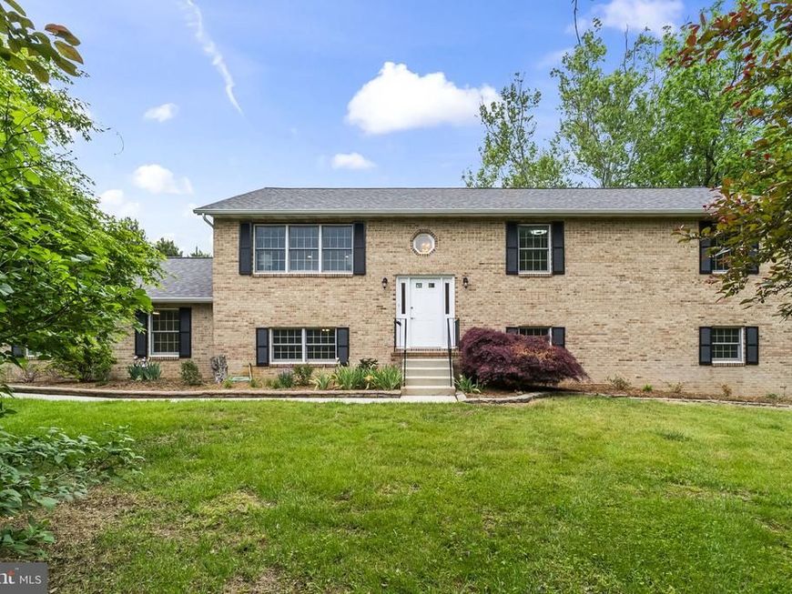 1620 Meadow Oaks Ln, Huntingtown, MD 20639 Main Photo