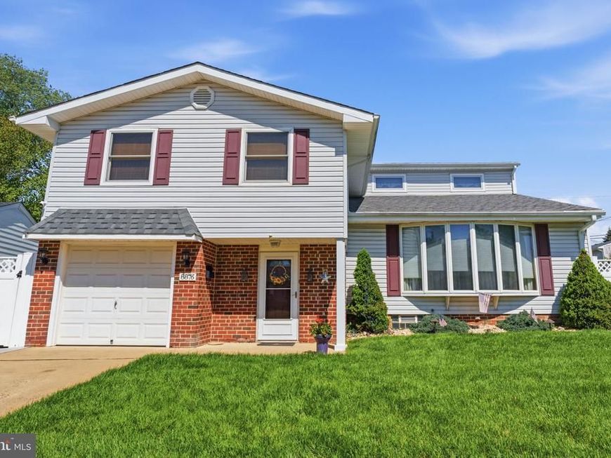 8876 Rising Sun Avenue, Philadelphia, PA 19115 Main Photo
