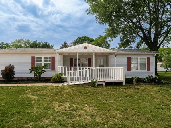 1074 Katherine St, Gallatin, TN 37066