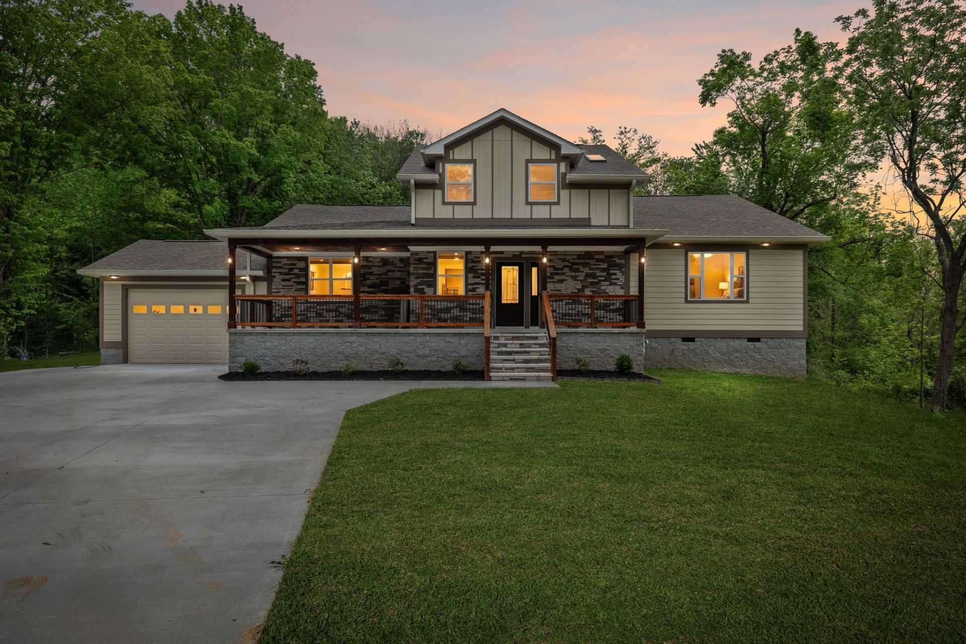 1198 Rogues Fork Rd, Bethpage, TN 37022 Main Photo