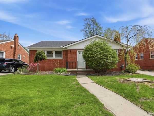 1835 Linden Street , Dearborn, MI 48124