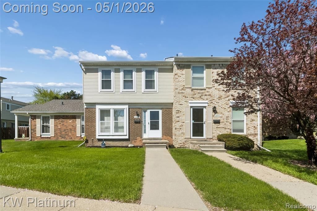 29061 E Brittany Court, Roseville, MI 48066 Main Photo