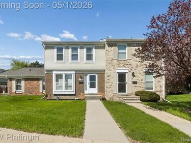 29061 E Brittany Court, Roseville, MI 48066