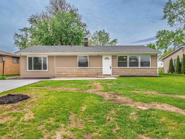 2007 W Sheffield Drive, Muncie, IN 47304